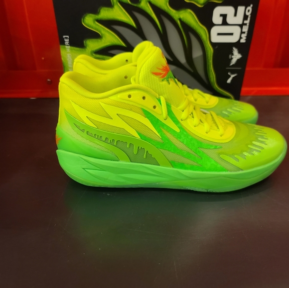 LaMelo Ball Puma “slime” basketball sneakers- - Picture 5 of 9